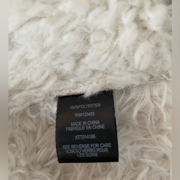 Lord & Taylor Design Lab faux fur rawhide vest. Size XS. - Picture 4 of 4